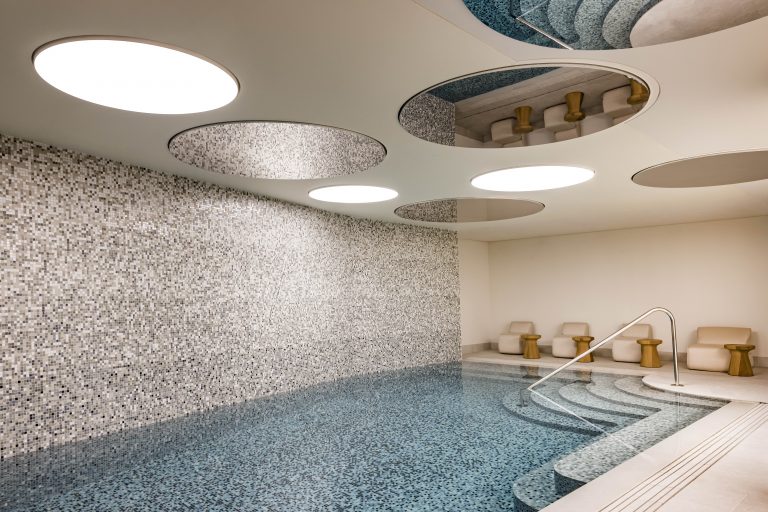 KimptonStHonore_Spa_Swimming_Pool ©Jerome_Galland-min