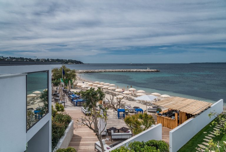 8 Escape yourself with endless sea view - Cap d'Antibes Beach Hotel - R&C