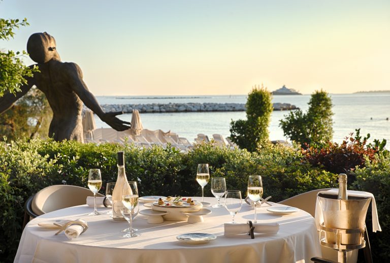 Cap d'Antibes Beach Hotel - 7 Sunset at Restaurant Les Pêcheurs