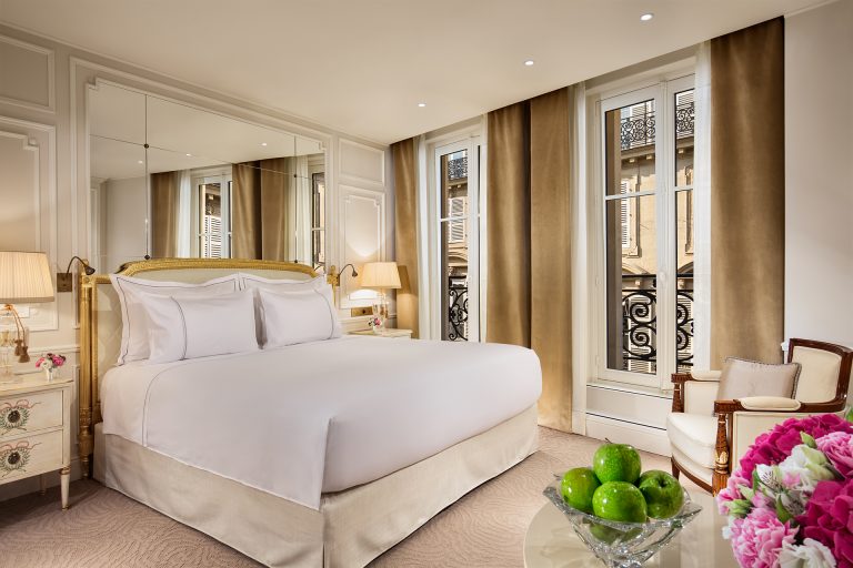 Hôtel Splendide Royal Paris - Elysée Suite - 01 Bedroom
