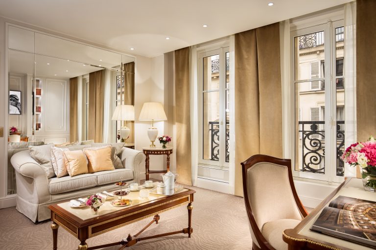 Hôtel Splendide Royal Paris - Elysée Suite - 03 Living room
